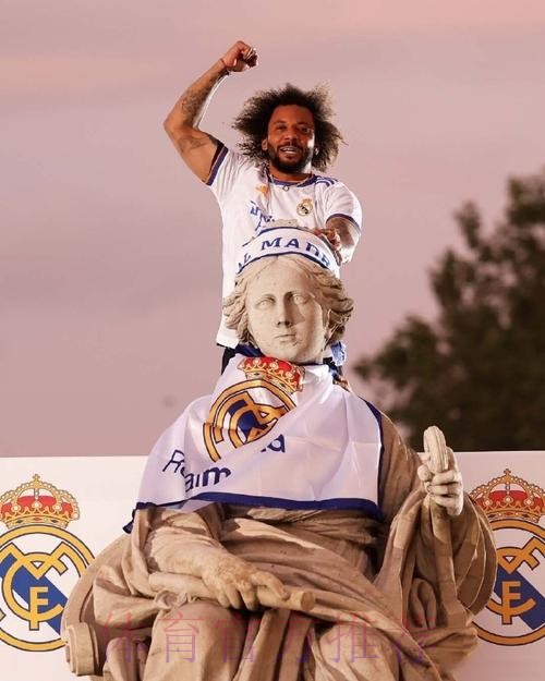 世体:马塞洛今夏到期 皇马可能尝试引进蒂尔尼 世体:马塞洛今夏到期 皇马可能尝试引进蒂尔尼